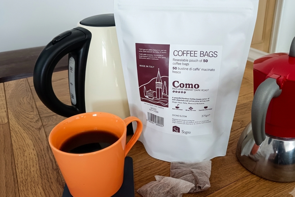 Como: A Dark Roast Built for Strength, Without the Machine